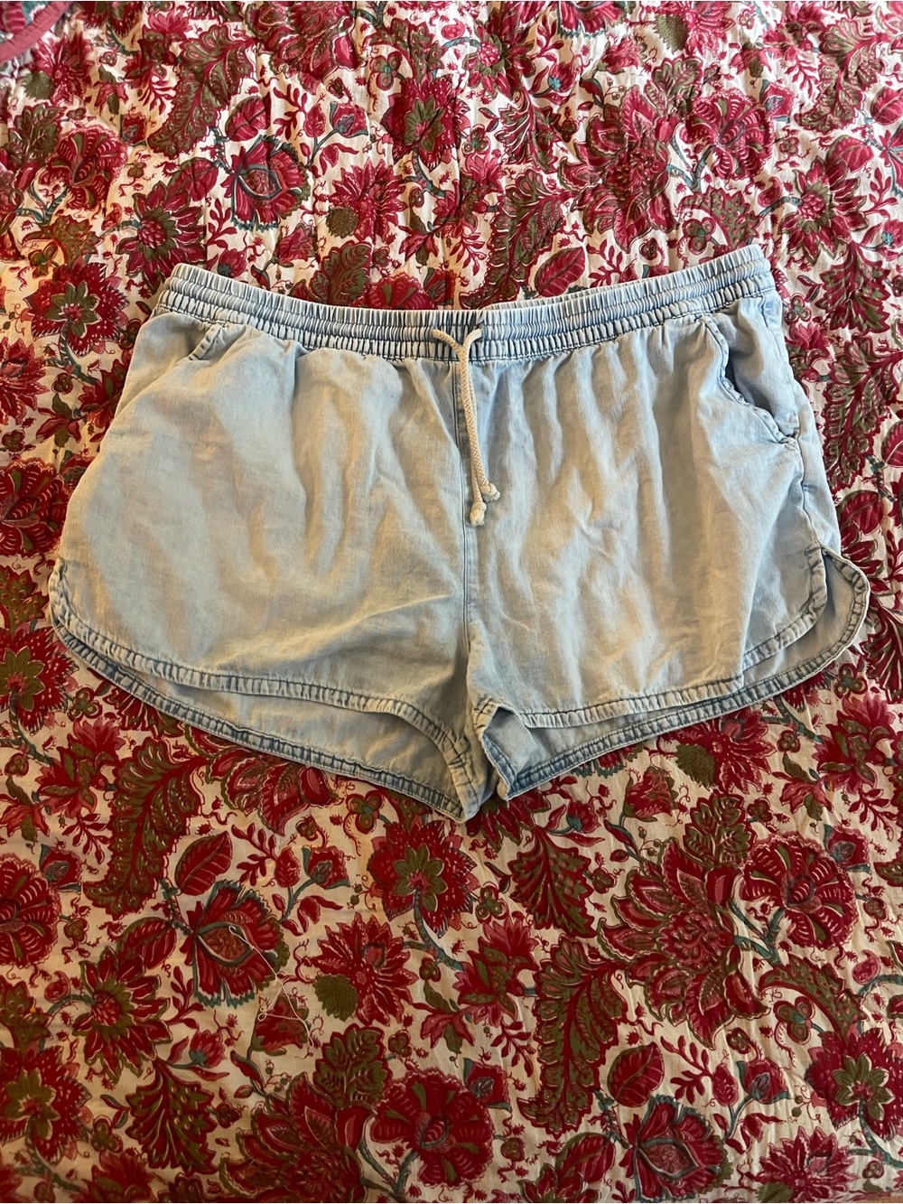 Aerie pull on shorts